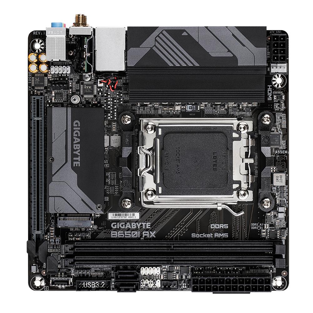 Gigabyte B650I AX DDR5 móðurborð - image 8 [aadefee3f6]