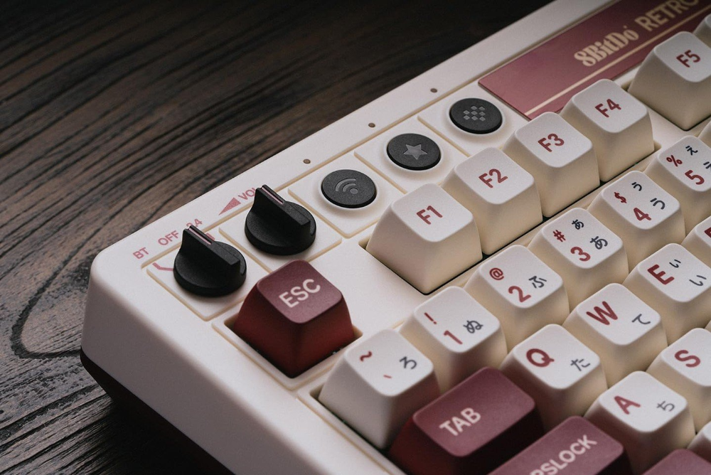 8BitDo þráðlaust 2.4GHz mekanískt retro leikjalyklaborð - image 6 [21c5e49797]
