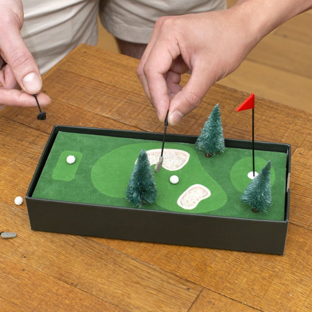 Kikkerland Desktop Mini Golf - image 6 [3c73e6c603]