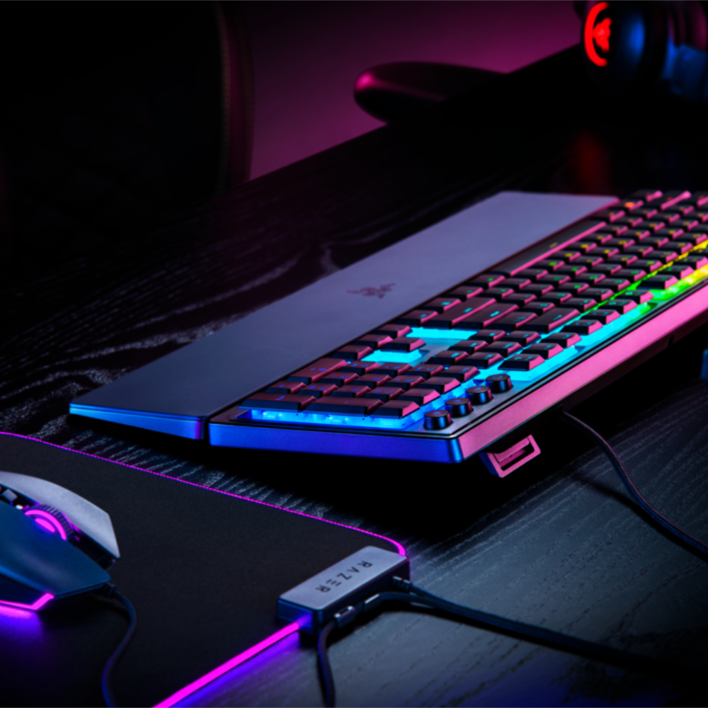 Razer Ornata V3 leikjalyklaborð, lyklaborðsrenning, Mecha-Membrane, Nordic, Svart - image 11 [4e317de086]