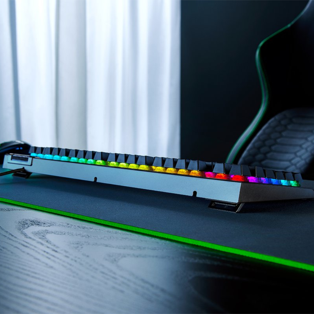 Razer BlackWidow V4 X RGB leikjalyklaborð, Grænir svissar, Nordic, Svart - image 9 [f45fff7fa8]
