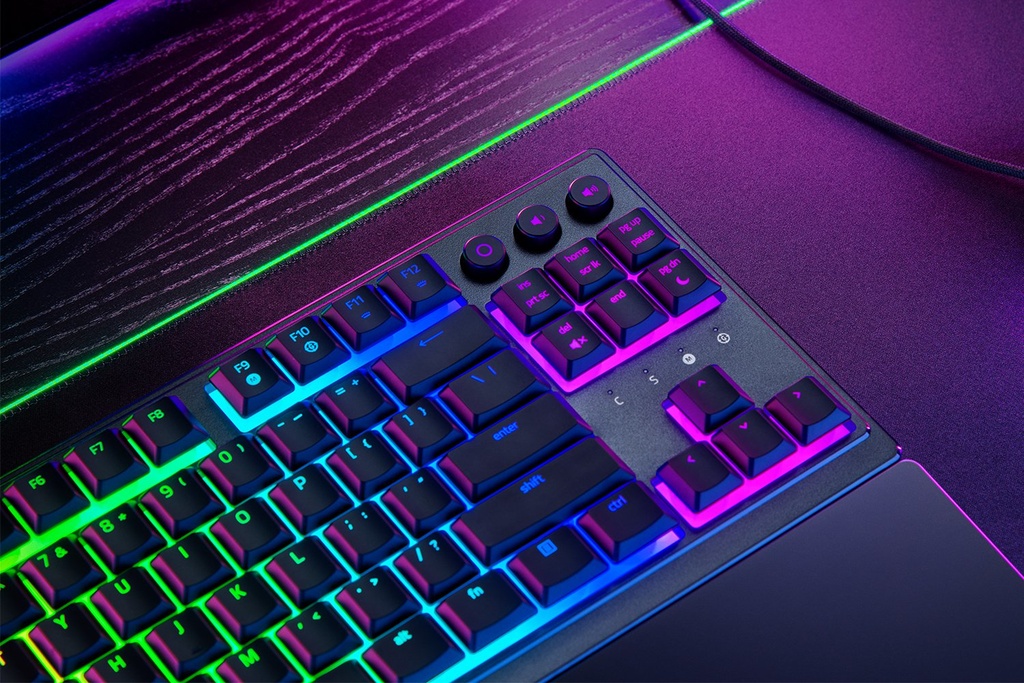 Razer Ornata V3 TKL RGB leikjalyklaborð, lyklaborðsrenning, Mecha-Membrane, Nordic, Svart - image 11 [4e5f667fed]
