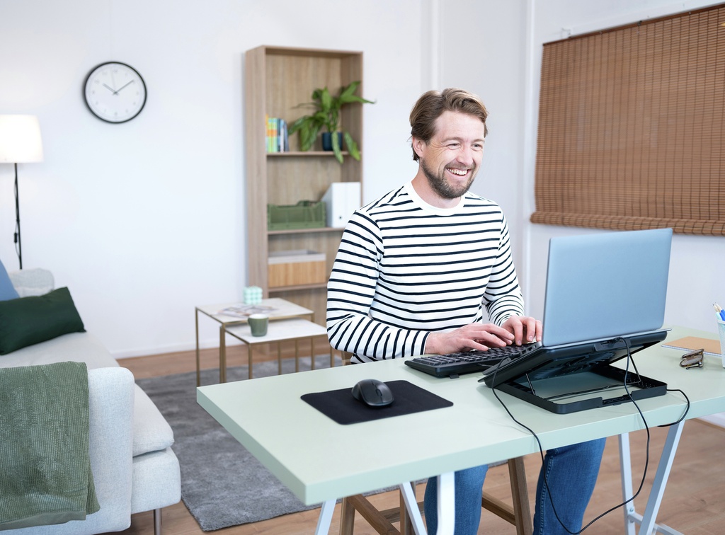 Trust Exto fartölvustandur úr áli með viftu, grár - image 13 [f8853a01c2]